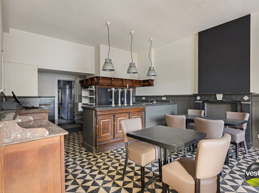 Bien professionnel à vendre
                    à 3690 Zutendaal