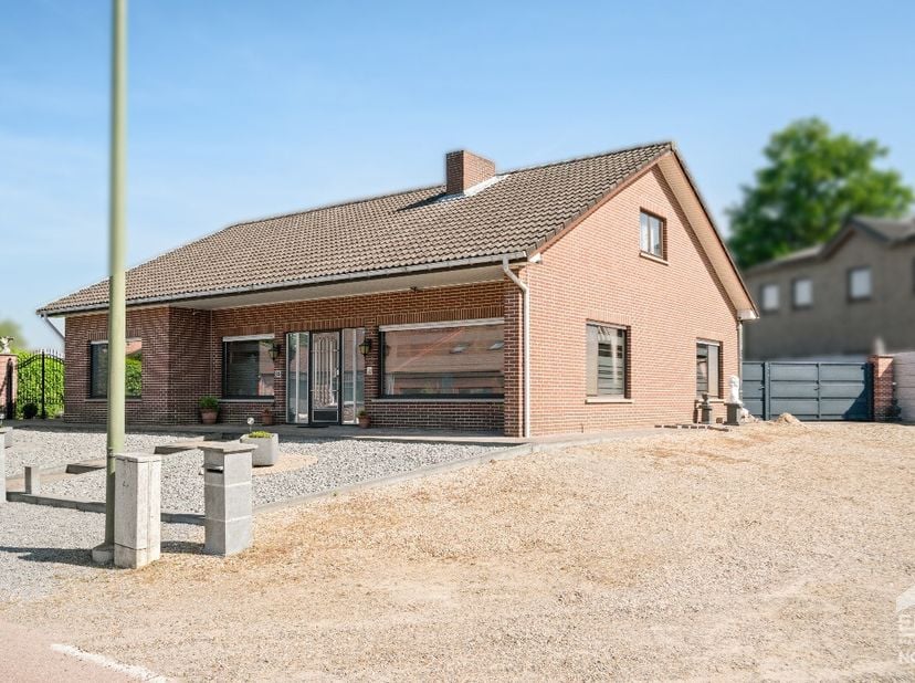 [[ CE BIEN PARTICIPE À LA JOURNÉE MAISONS OUVERTES ERA LE 14/6 DE 13:00 À 14:00 ]]&lt;br /&gt;
Ce bien participe à la Journée Maisons Ouvertes ERA. Visitabl