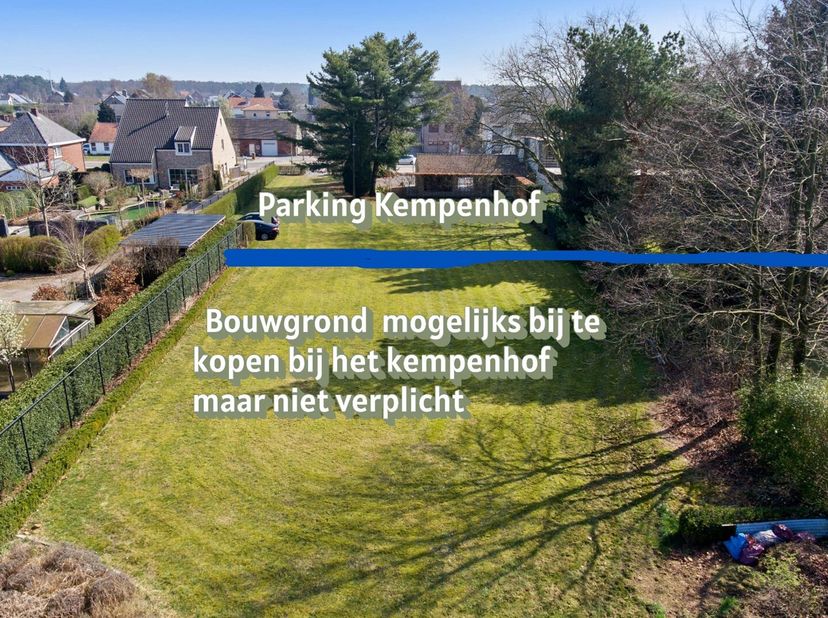 De  feestzaal  heeft altijd dienst gedaan voor grotere feesten tot 300 man en ligt op een perceel van 2525m².&lt;br /&gt;
Er is  private parking aan de zijk