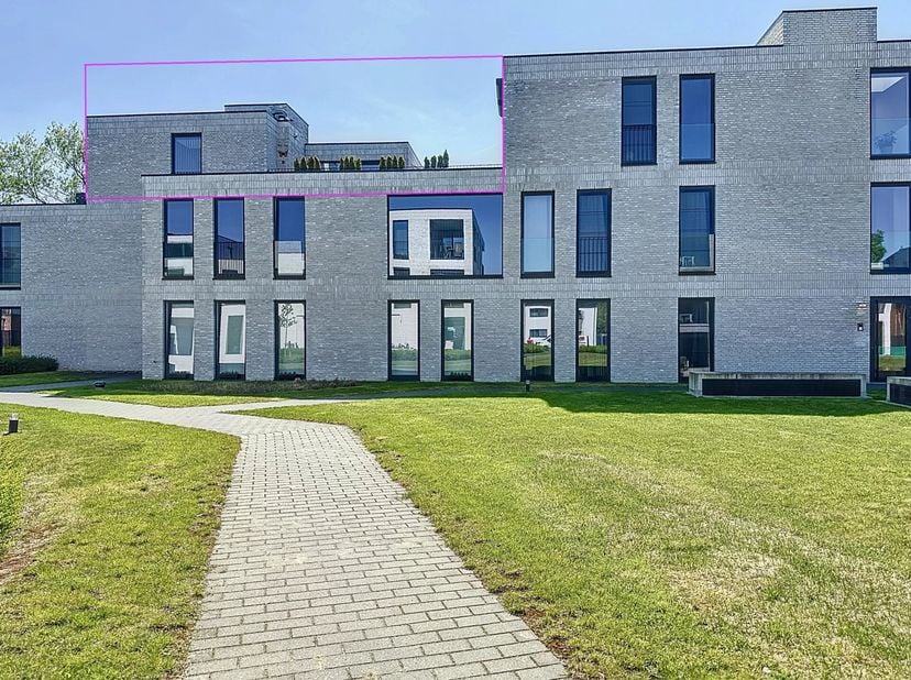 Appartement à vendre
                    à 2400 Mol
