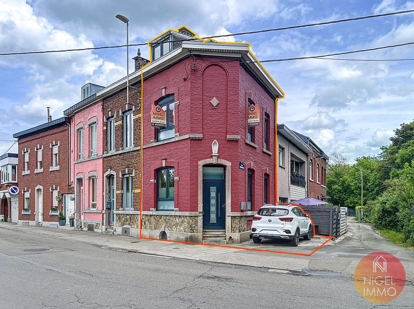 Charmante maison rénovée à Grivegnée  Idéale 1er achat ou investissement rentable !&lt;br /&gt;
Le bureau Nigel IMMO a le plaisir de vous présenter cette ch