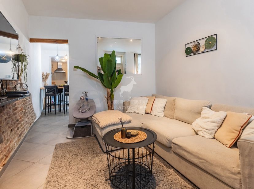 Référence Agence : v7170-417&lt;br /&gt;
*** VISITE VIRTUELLE : https://immo360.immo-facile.com/vtour/fr/eew21n ***&lt;br /&gt;
Découvrez cette maison située à de