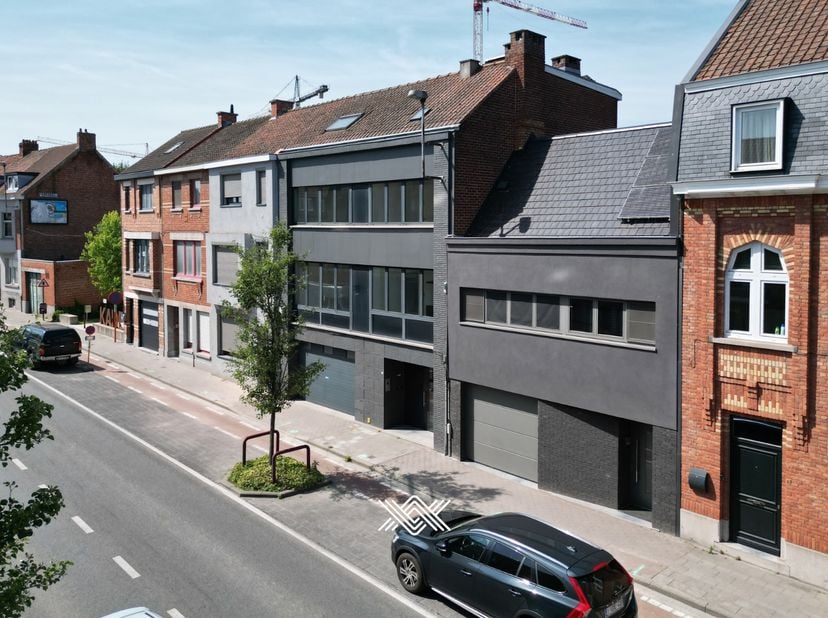 Landbergh bezoekmoment: dit gerenoveerde duplexappartement bezoeken tijdens het bezoekmoment op dinsdag 1 juli tussen 16u en 18u? (enkel op afspraak)&lt;