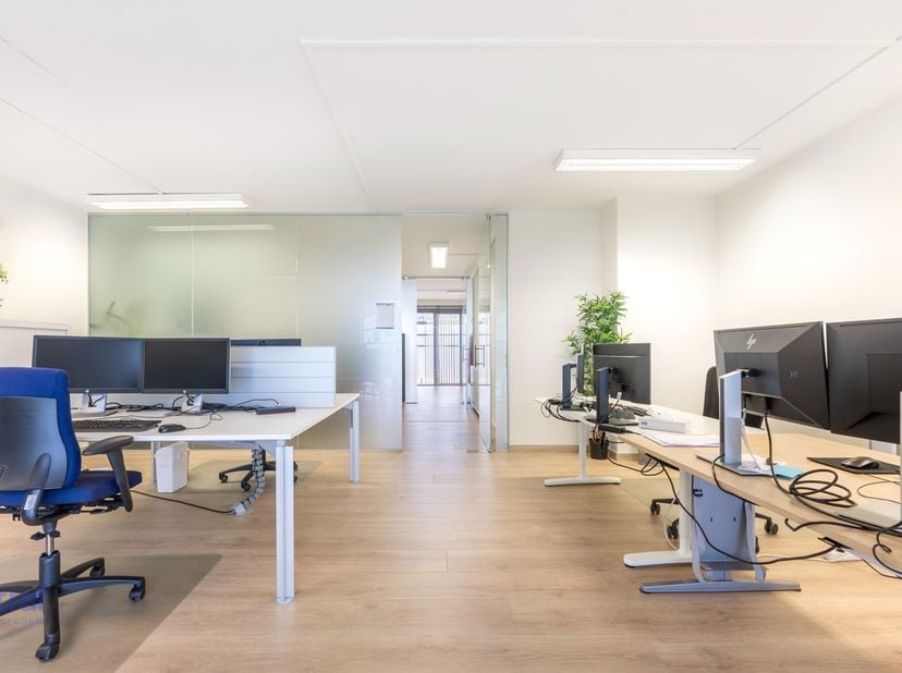 Bien professionnel à vendre
                    à 9120 Beveren-Waas