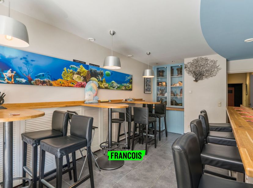Vous êtes à la recherche d&#039;un espace professionnel pour votre entreprise ? Ne cherchez plus ! Nous avons un fantastique espace de bureau à vendre à We