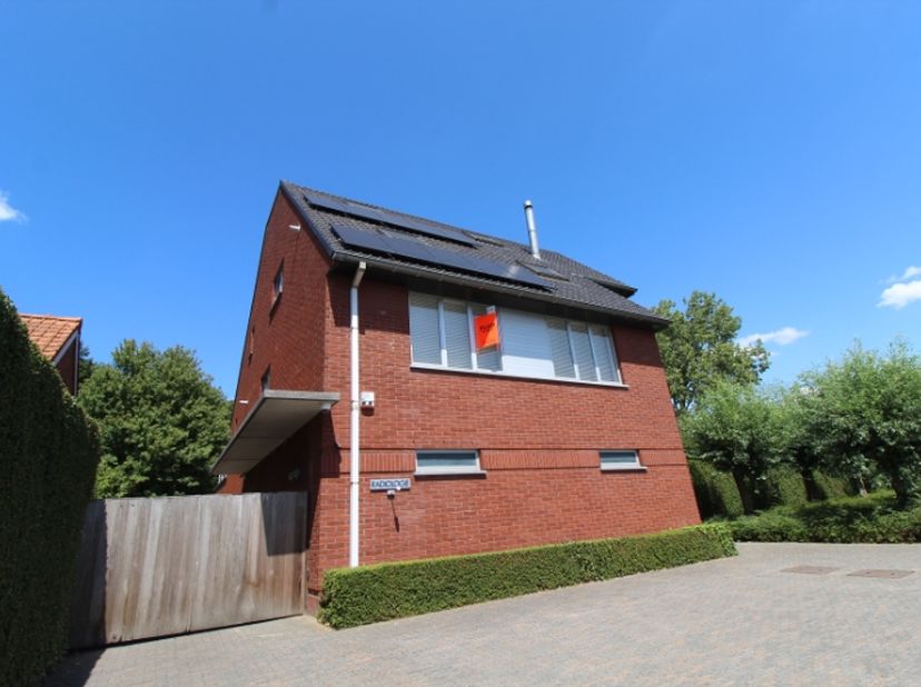 Appartement à louer
                    à 8800 Roeselare