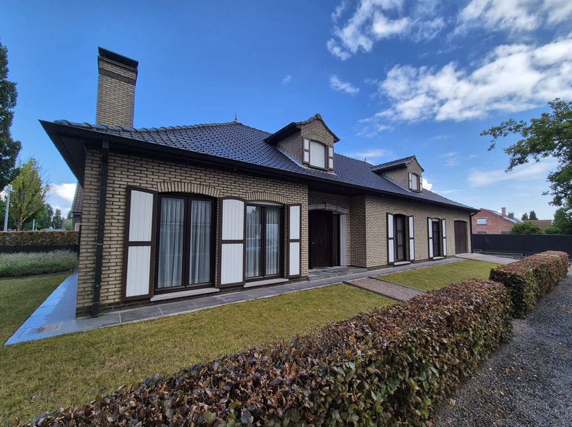 Maison à louer
                    à 9880 Aalter