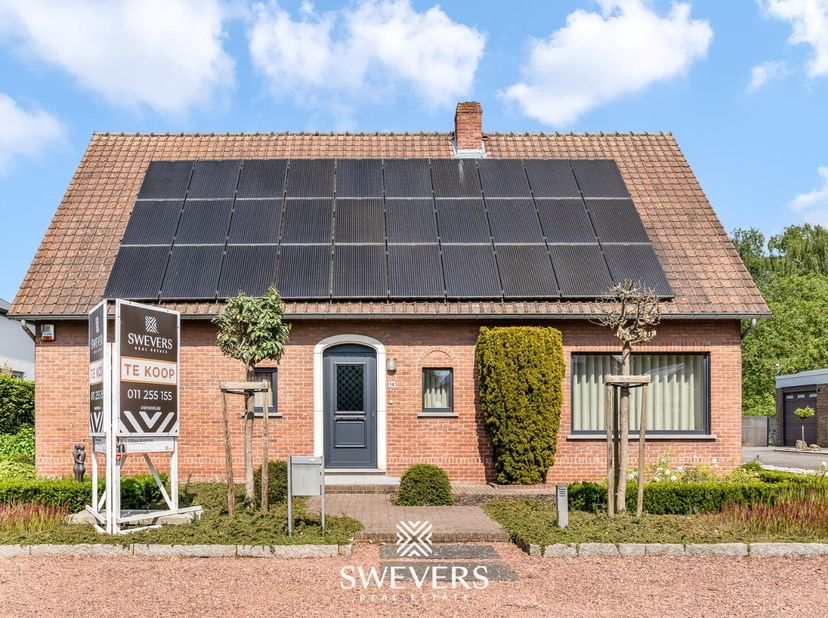 Voor meer info en fotos, surf naar www.swevers.be  In een rustige, groene omgeving in Tessenderlo staat deze instapklare open bebouwing aan Ulfheide 1