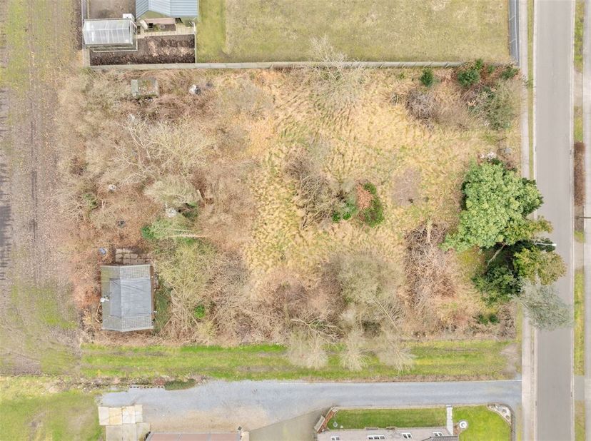 Terrain à vendre
                    à 3920 Lommel