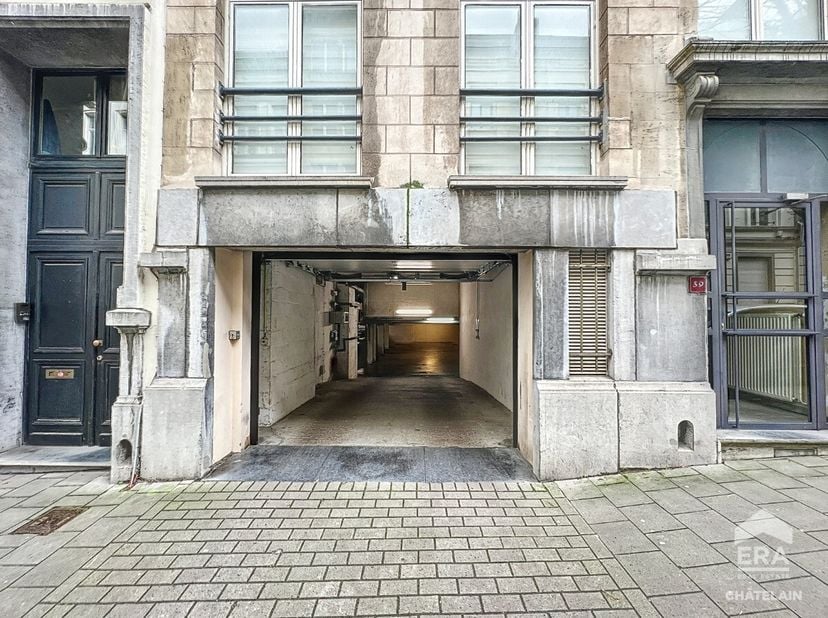 Garage te koop
                    in 1000 Brussel