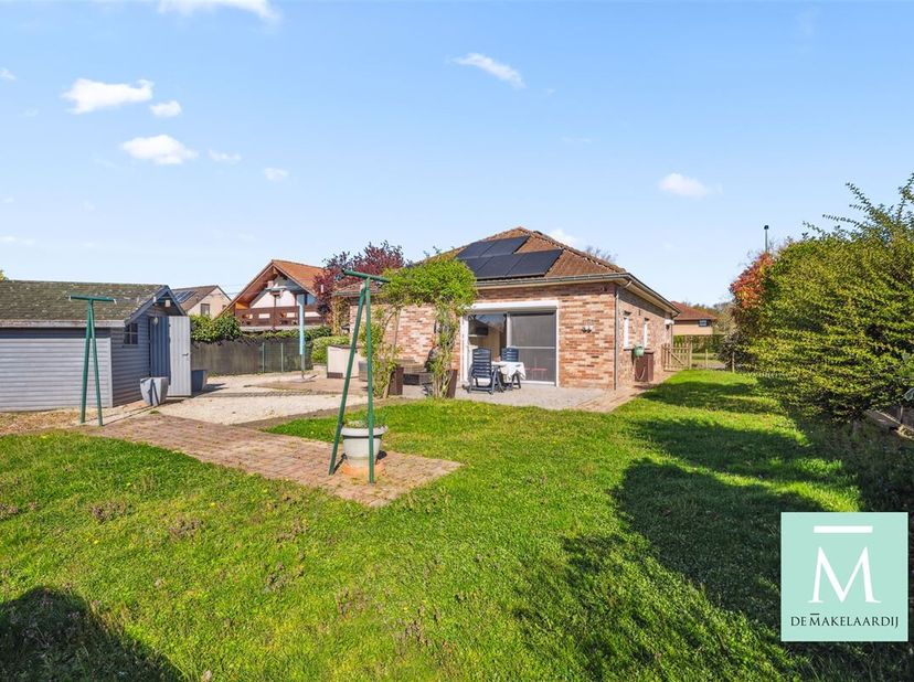 GEMEUBELDE woning met 3 slaapkamers gelegen in een rustige woonwijk te Betekom&lt;br /&gt;
Deze woning zal volledig gemeubeld verhuurd worden incl keukenger