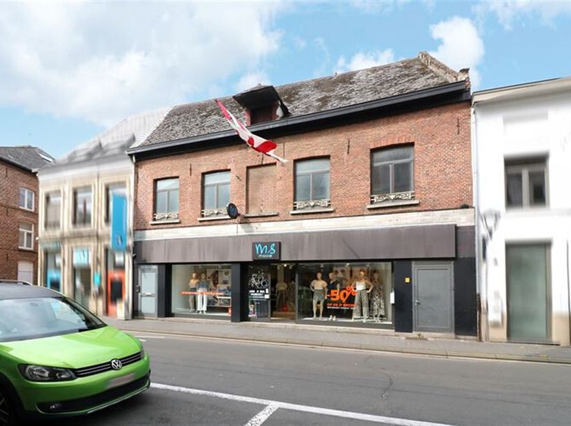 Bien professionnel à vendre
                    à 3290 Diest