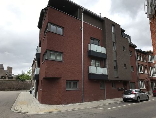                                         Appartement à louer à Sint-Truiden, € 700

