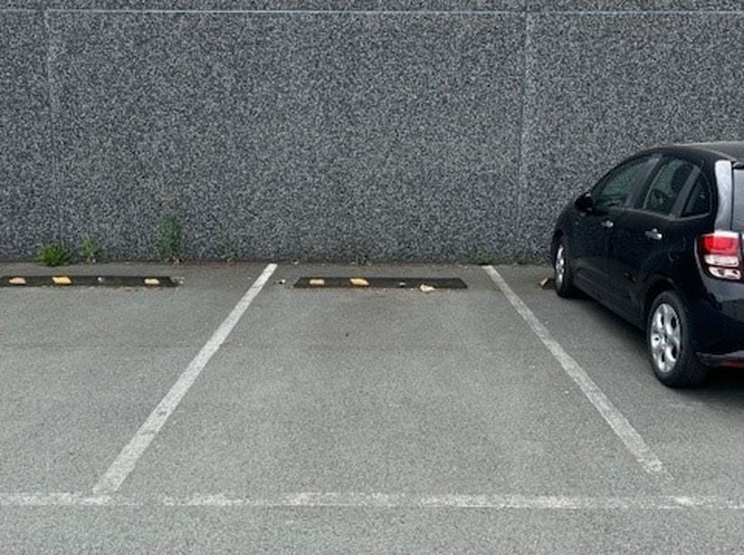 Garage à louer
                    à 8630 Veurne