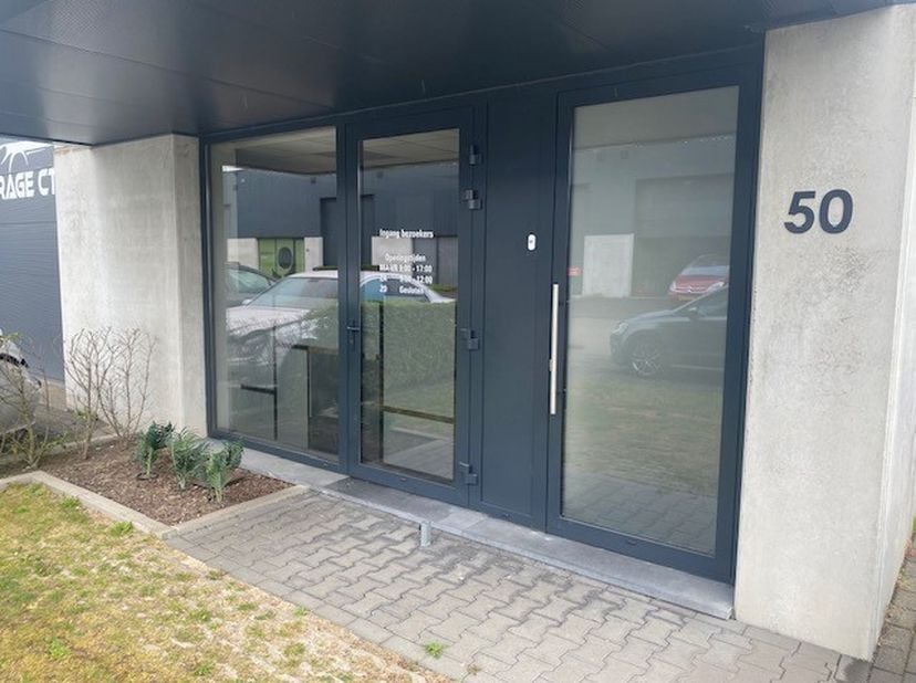 Bedrijfshal met kantoorruimte te huur – Rietkolk 50&lt;br /&gt;
&lt;br /&gt;
Op het adres Rietkolk 50 bevindt zich deze veelzijdige bedrijfshal met kantoorruimte,