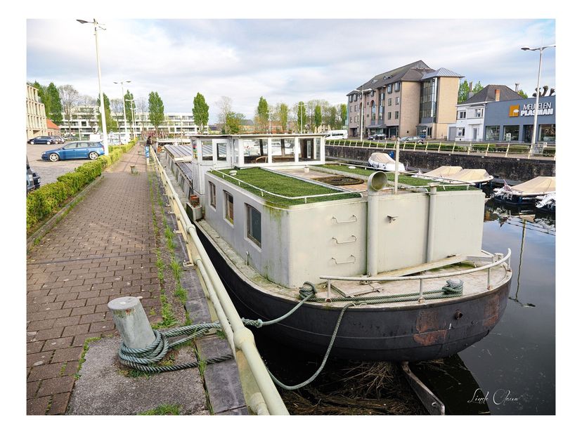 Casco boot met veel mogelijkheden.&lt;br /&gt;
LIGGING:&lt;br /&gt;
Zeer rustig gelegen in de Jachthaven van Veurne.&lt;br /&gt;
Goede mobiscore!!&lt;br /&gt;
Onderwijs en wi