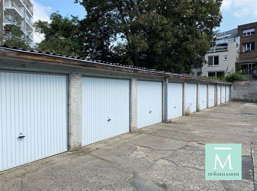 Garage à vendre
                    à 2800 Mechelen