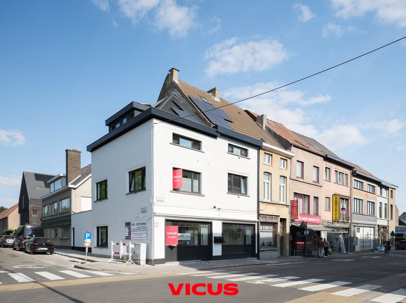 Maison prête à emménager avec espace extérieur ensoleillé, pompe à chaleur et PEB A !&lt;br /&gt;
PEB : A (en cours de demande)&lt;br /&gt;
Cette maison entièreme