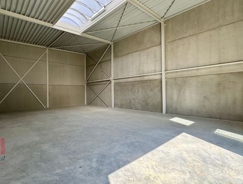                                         Bâtiment d’entreprise à vendre à Bornem, € 470.800
