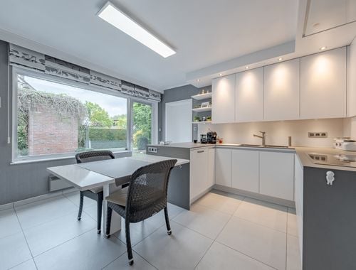                                         Maison à vendre à Sint-Amands, € 475.000

