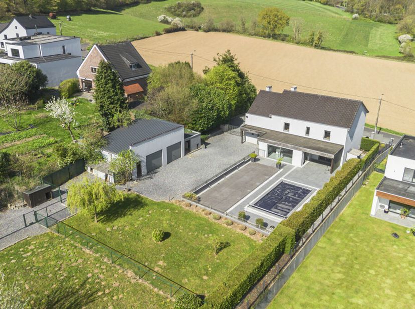 Maison à vendre
                    à 6110 Montigny-le-Tilleul