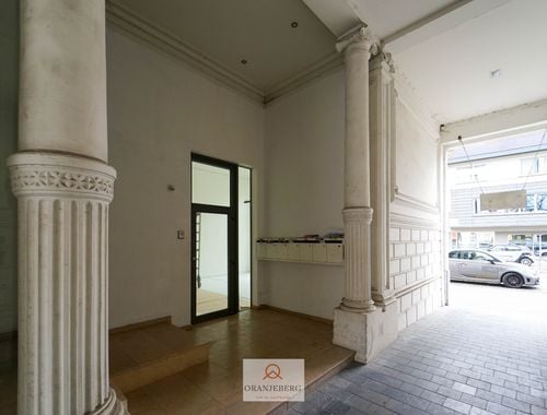                                         Handelspand te huur in Gent, € 2.000
