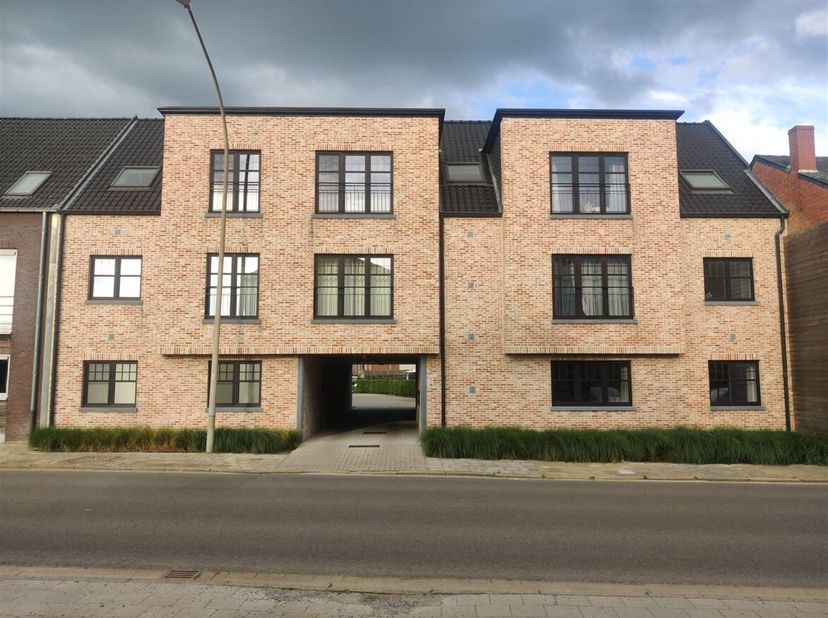 Appartement à louer
                    à 2431 Veerle
