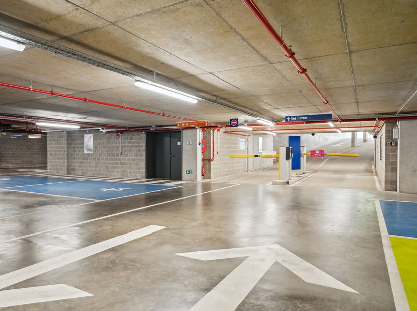 Garage à vendre
                    à 2800 Mechelen