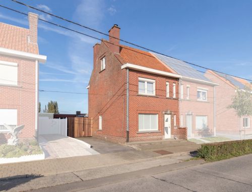                                         Maison à vendre à Oostnieuwkerke, € 235.000
