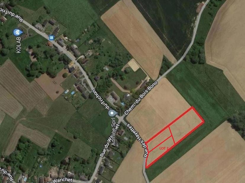 TRIOR vous propose ce superbe terrain à bâtir de 24ca 20ca orienté Sud-Est à l&#039;arrière et situé à front d&#039;une petite rue calme avec vue dégagée sur le