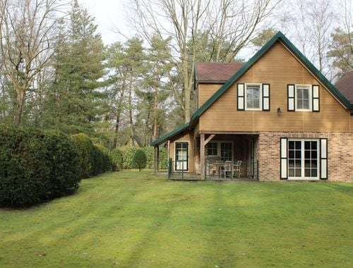                                         Bungalow à vendre à Houthalen, € 135.000
