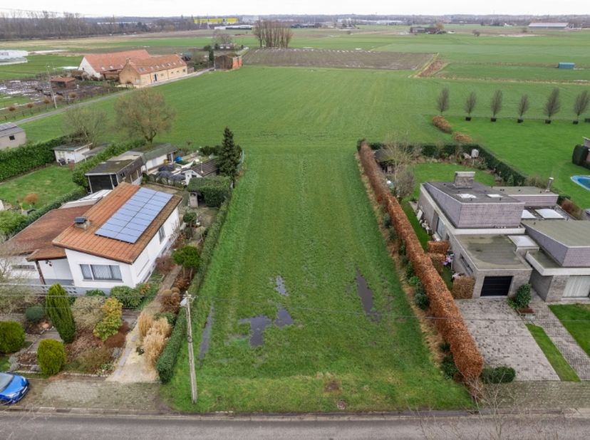 Terrain à vendre
                    à 2840 Reet