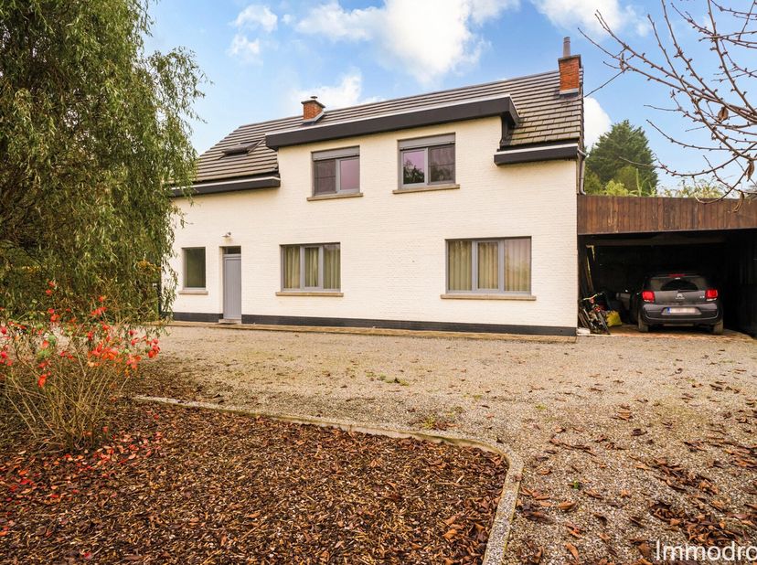 *****OPEN HUIS 10 mei van 10u30-12u*****&lt;br /&gt;
Heeft u altijd al gedroomd van idyllische woning? Dan is dit een unieke kans want deze uitstekende, rus
