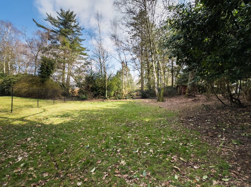 WOLUWE-SAINT-PIERRE, Gelegen in een van de meest gewilde gebieden rond Stockel, tussen de wijk Sainte-Alix en de Baron d&#039;Huartlaan, biedt dit prachtig