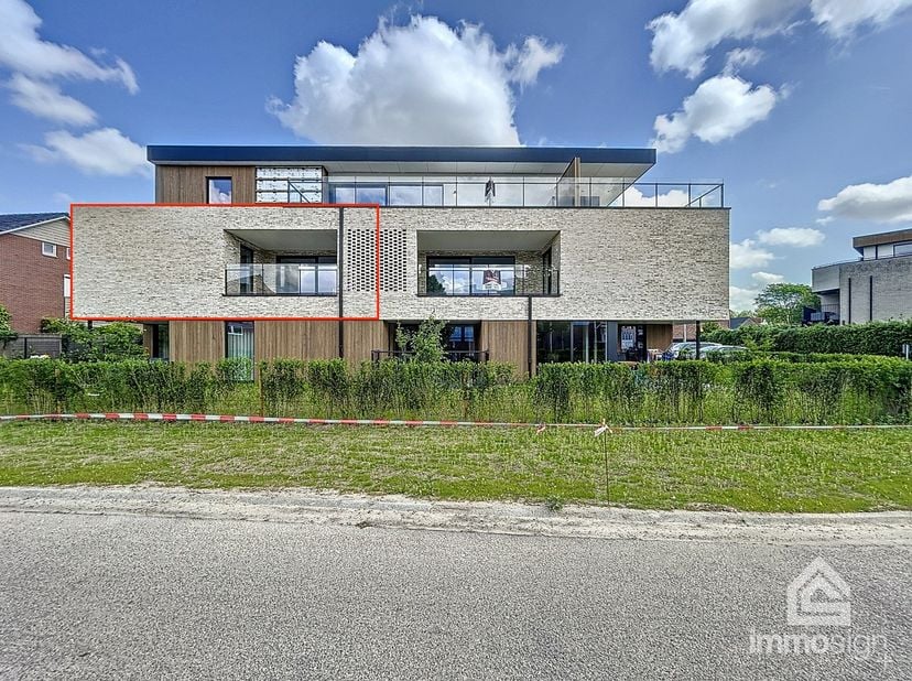 PLUSPUNTEN:&lt;br /&gt;
+ appartement 1.1&lt;br /&gt;
+ bruto oppervlakte: 121,80m²&lt;br /&gt;
+ netto oppervlakte: 101,45m²&lt;br /&gt;
+ terrasoppervlakte: 15,90m²&lt;br /&gt;
+