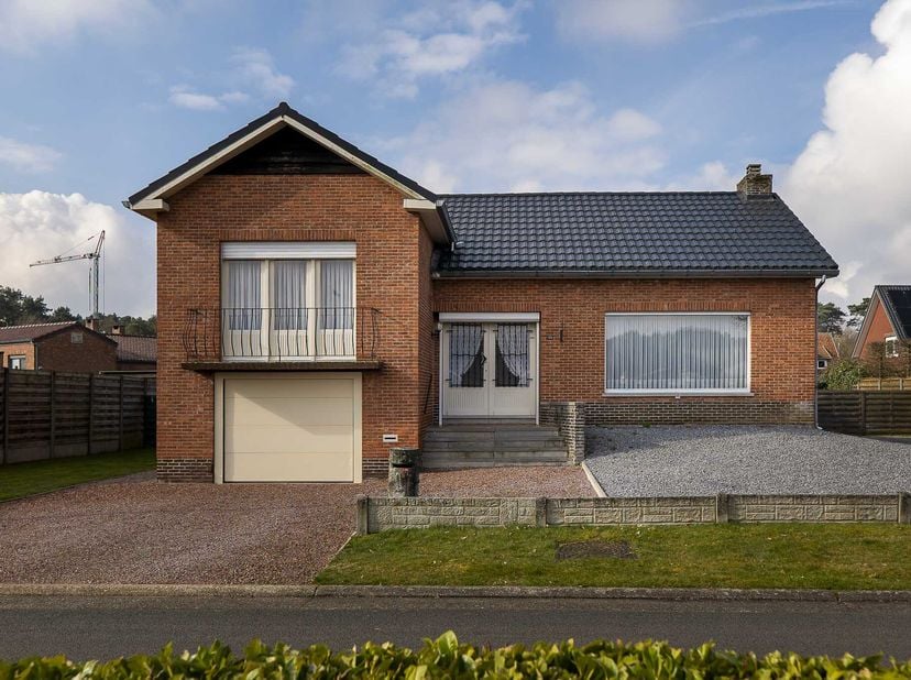 Maison à vendre
                    à 3945 Oostham