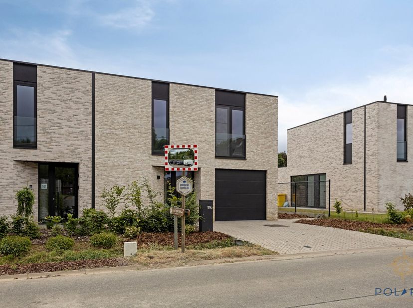 Verkoop onder registratierechten!!&lt;br /&gt;
Deze recente woning uit 2022 ligt vlakbij het centrum van Lubbeek en heeft heel wat te bieden.&lt;br /&gt;
De indel