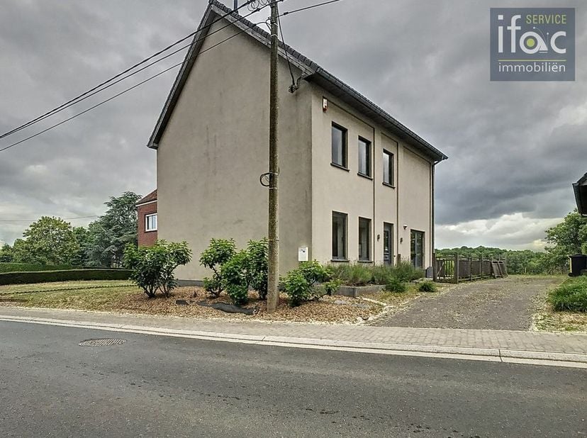 Gerenoveerde 4-gevel villa met 5 slaapkamers in rustige buurt te Ottenburg (Huldenberg)&lt;br /&gt;
&lt;br /&gt;
In een groene en residentiële wijk van Ottenburg,