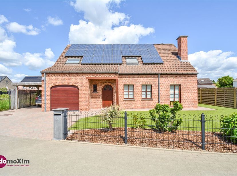 Villa de caractère avec piscine et beau jardin à Hever&lt;br /&gt;
Cette spacieuse villa allie style, confort et excellente situation à proximité de Malines