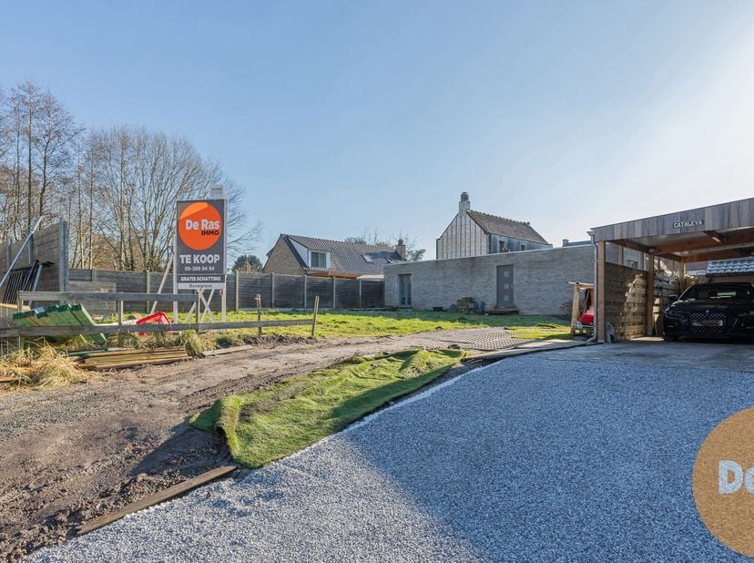 GAVERE - Bouwgrond, geschikt voor open bebouwing, op een uitstekende doch rustige locatie op een perceel van 563m².&lt;br /&gt;
Dit perceel bouwgrond heeft