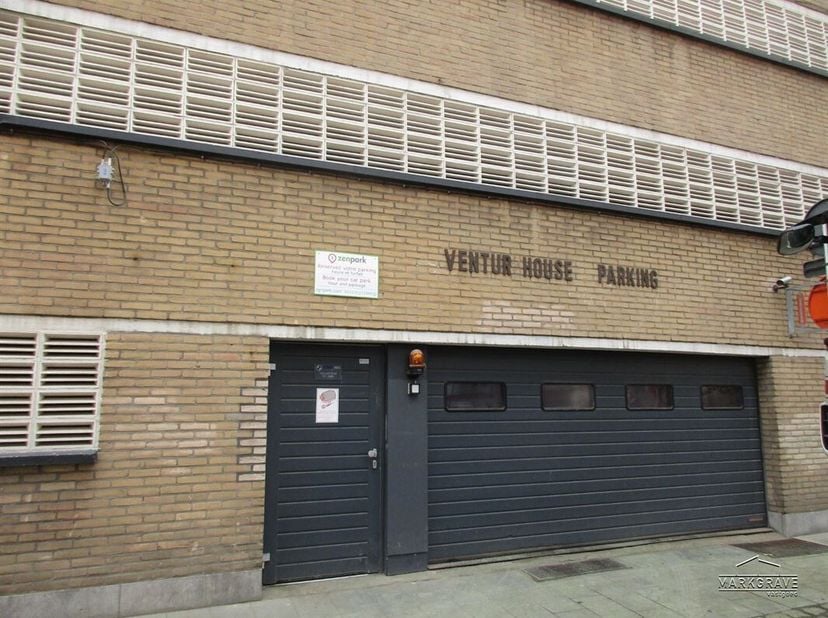 Garage à louer
                    à 2000 Antwerpen