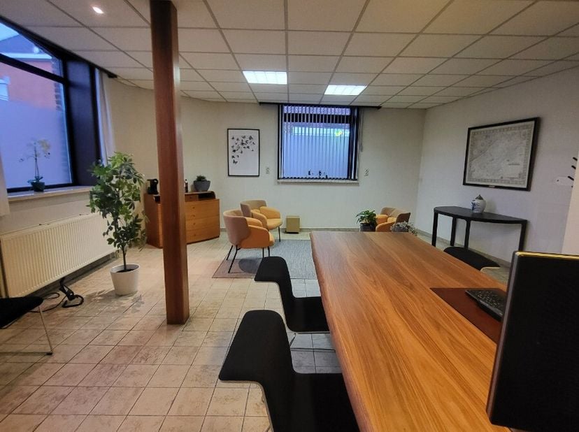 Bedrijfsvastgoed te huur
                    in 8940 Wervik