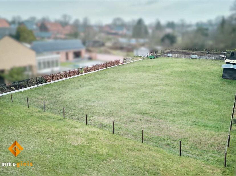 Terrain à vendre
                    à 3920 Lommel