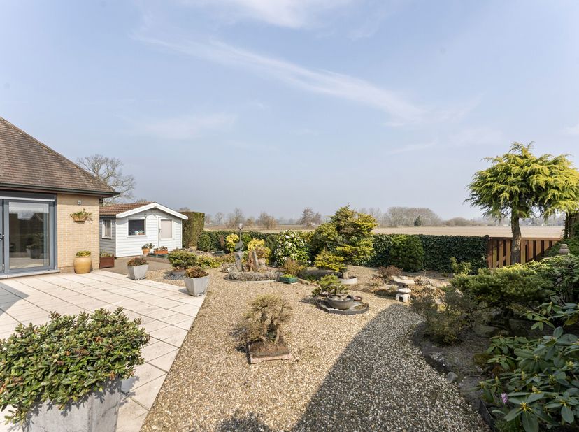 Ruime, kwalitatieve villa van 343m² nabij het centrum van Maldegem.&lt;br /&gt;
Met zijn open zicht op de velden, de vele ruimte, de kwalitatieve afwerking,