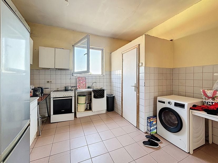ANDERLECHT - REF: 7001317 - BEL APPARTEMENTS 2 CHAMBRES !!!&lt;br /&gt;
Au troisième étage d&#039;une petite copropriété, nous vous proposons à la vente ce bel a