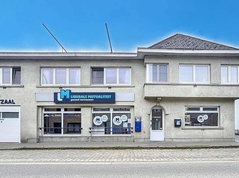 Bien professionnel à vendre
                    à 9520 Sint-Lievens-Houtem