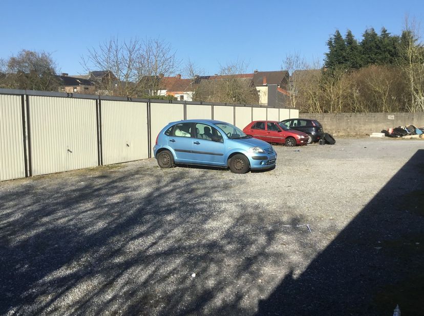 Garage te koop
                    in 6060 Gilly