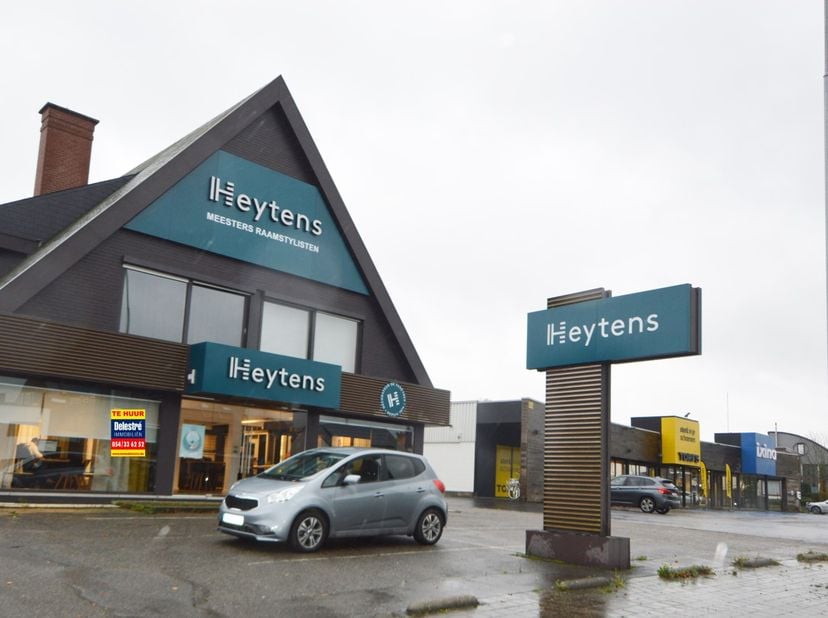 Bien professionnel à louer
                    à 9400 Ninove