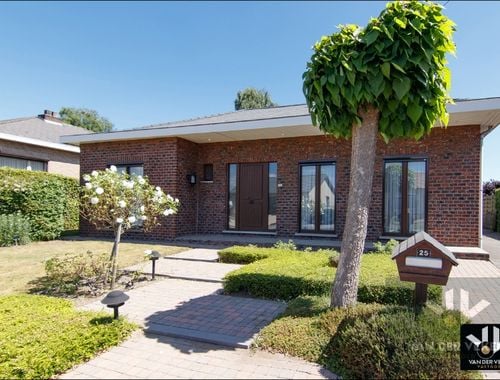                                        Maison à vendre à Kuringen, € 389.000

