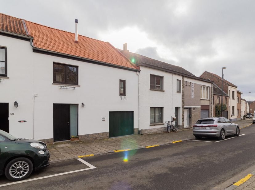 TERVUREN (Vossem) - Maison très &#039;cosy&#039;, située dans une rue calme près du centre. La propriété comprend un salon, une cuisine avec connexion salle à m